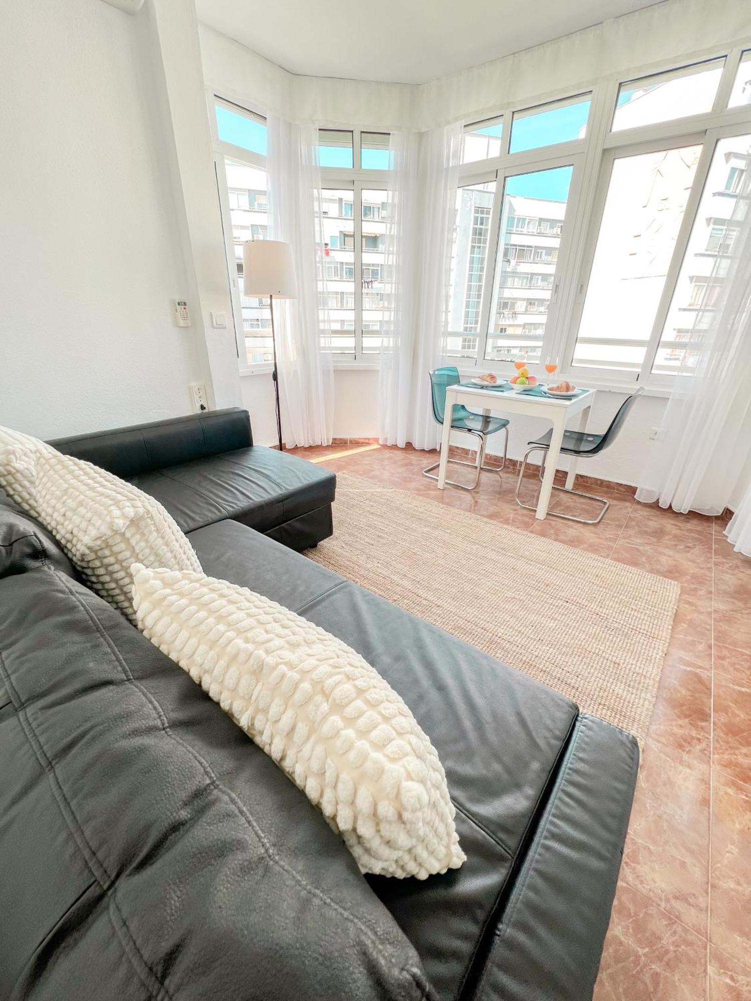 Cozy & Bright Flat Torremolinos Centre Διαμέρισμα Εξωτερικό φωτογραφία